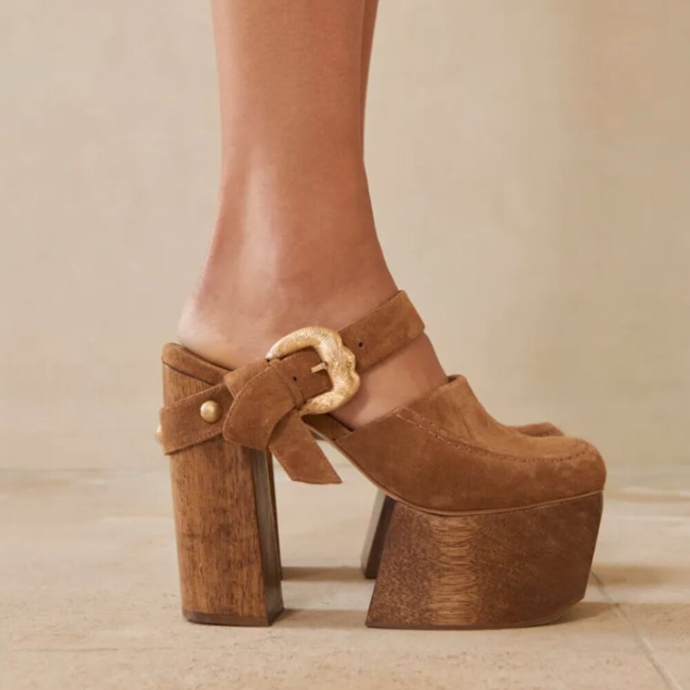 CULT GAIA ZENDA MULE - CAMEL